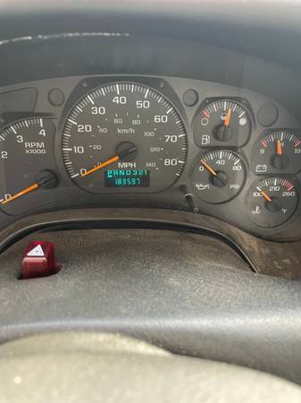 Uploaded Image: /uploads/classifieds/2006GMC-Dash.jpg